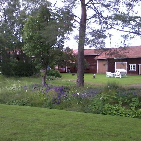 Draenggardens Stuga Pa Genuin Raettviksgard Boda  ภายนอก รูปภาพ