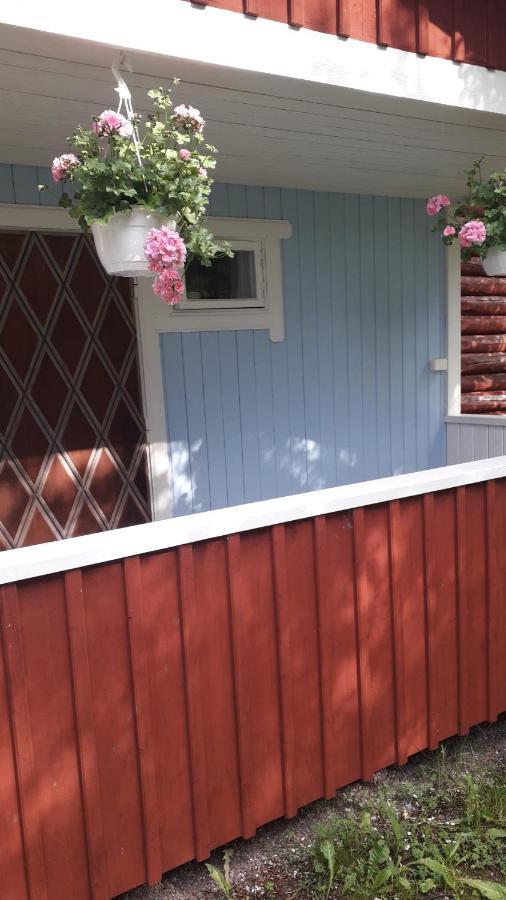 Draenggardens Stuga Pa Genuin Raettviksgard Boda  ภายนอก รูปภาพ